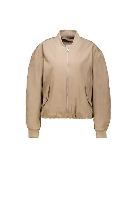 Garcia ladies outdoor jack