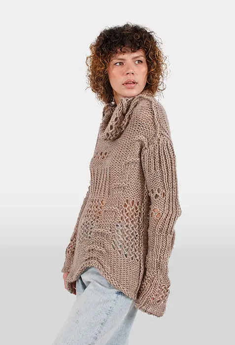 Rezvaya Вълнен бежов пуловер