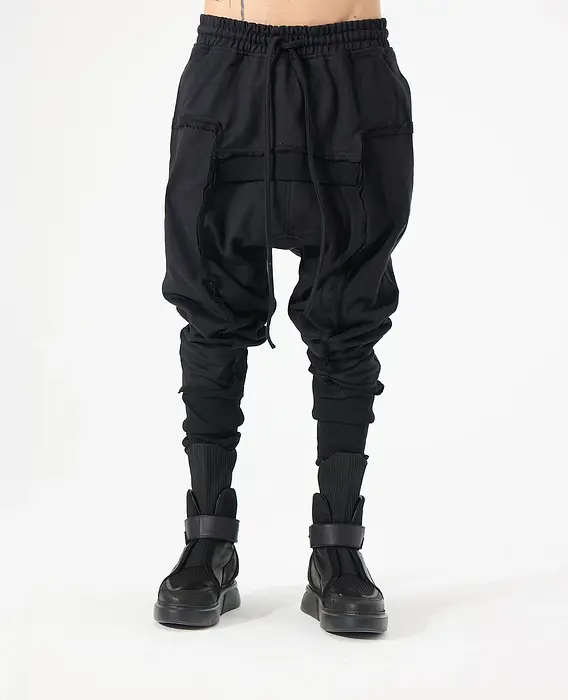 Rezvaya Ефектен оребрен панталон - Черен